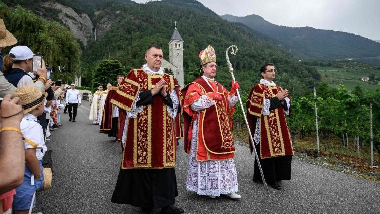 FRATERNITA’ SACERDOTALE SAN PIO X: NOTA ESPLICATIVA