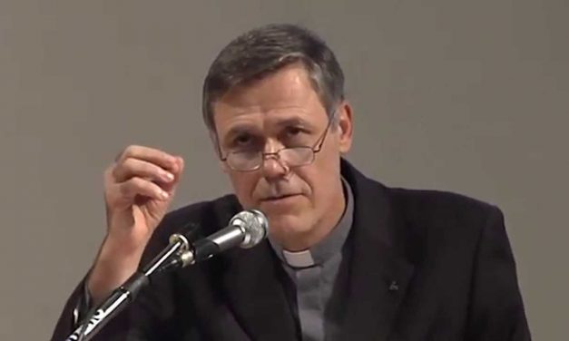 “Il Dio in cui credo”: dialogo con padre Carlo Casalone